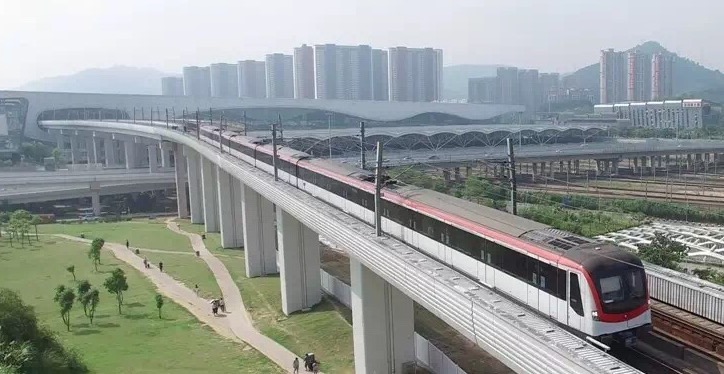深圳捷運4號線列車