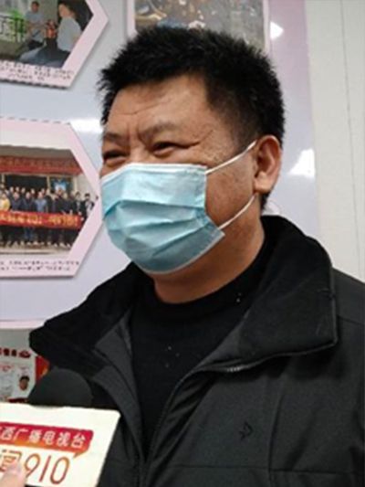 湯建偉(第十四屆全國人大代表,廣西壯族自治區桂林灕江風景名勝區戰略發展處副主任) 湯建偉(第十四屆全國人大代表,廣西壯族自治區桂林灕江風景名勝區戰略發展處副主任)