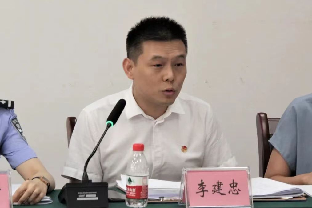 李建忠(重慶依凱科技有限公司高管) 李建忠(重慶依凱科技有限公司高管)