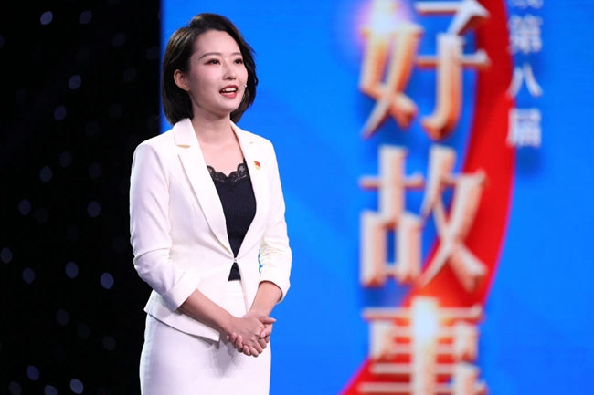 孟瑤(南海網出鏡記者、主持人) 孟瑤(南海網出鏡記者、主持人)
