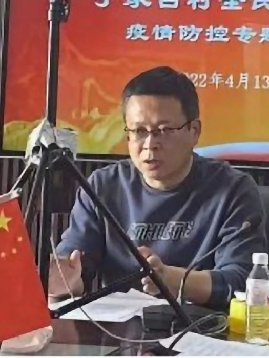 佟亮(第十四屆全國人大代表,遼寧省瀋陽市遼中區潘家堡鎮於家台村黨總支書記) 佟亮(第十四屆全國人大代表,遼寧省瀋陽市遼中區潘家堡鎮於家台村黨總支書記)