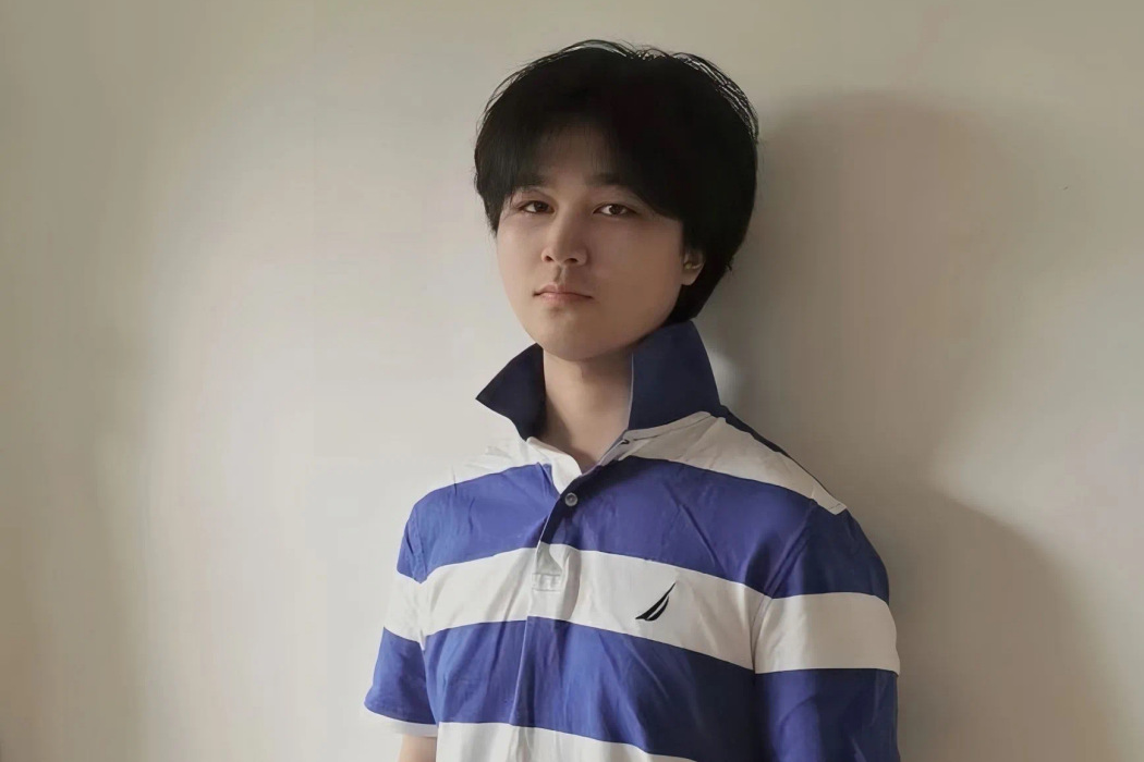 杜嶠(中國00後作家、小說家)