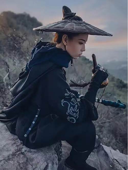 王靜(《天靈大陸》中主角林澈的徒弟)