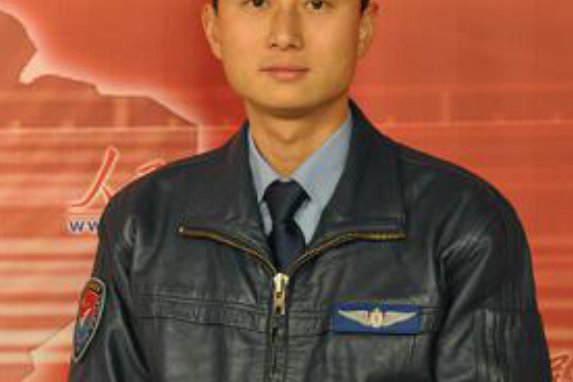 周維(空軍航空兵某旅旅長) 周維(空軍航空兵某旅旅長)