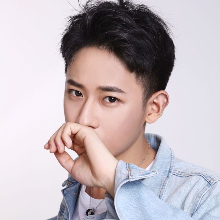 李文豹 李文豹
