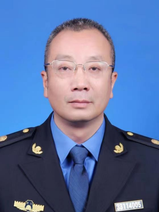 夏陽(浙江省麗水市雲和縣綜合行政執法局黨組成員、副局長) 夏陽(浙江省麗水市雲和縣綜合行政執法局黨組成員、副局長)