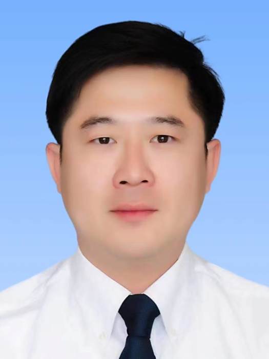 趙睿(內蒙古自治區呼和浩特市玉泉區景區服務中心副主任) 趙睿(內蒙古自治區呼和浩特市玉泉區景區服務中心副主任)