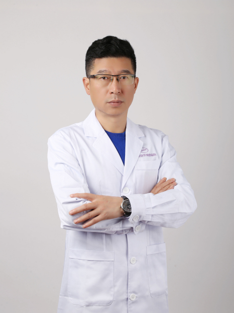 黃文(成都高新米蘭柏羽醫學美容醫院院長) 黃文(成都高新米蘭柏羽醫學美容醫院院長)