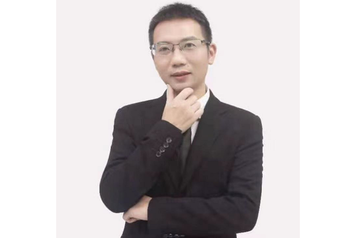 易川江 易川江