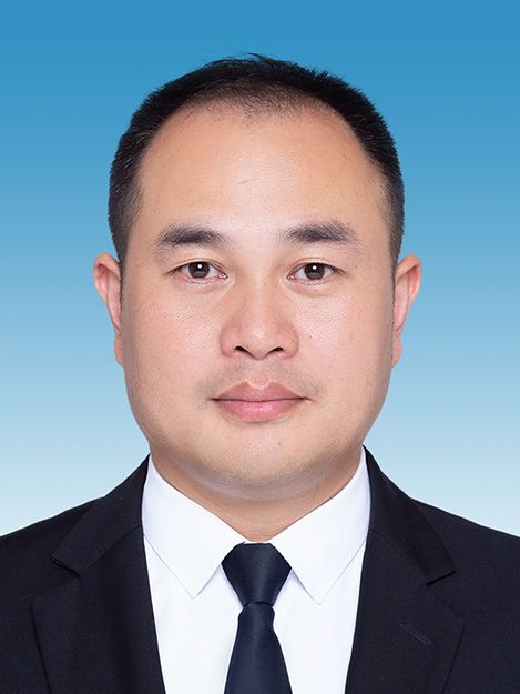 李文章(山東省濰坊市奎文區商務局黨組成員、區經濟技術合作中心主任) 李文章(山東省濰坊市奎文區商務局黨組成員、區經濟技術合作中心主任)