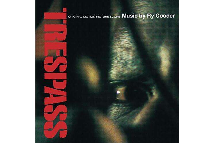 Trespass (Main Title) Trespass (Main Title)