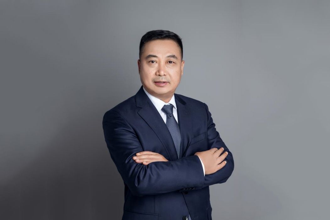 孫義(天坤國際教育集團總裁) 孫義(天坤國際教育集團總裁)