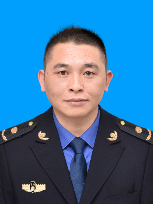 李泰(務川自治縣綜合行政執法局黨組成員、副局長) 李泰(務川自治縣綜合行政執法局黨組成員、副局長)