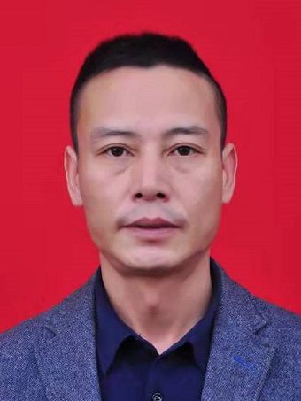 李先飛(四川省巴中市巴州區統計局黨組成員、副局長)