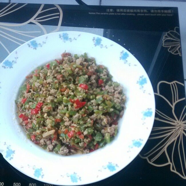 三椒炒肉末 三椒炒肉末
