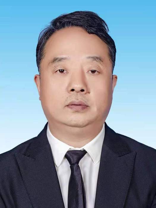 曾彩虹(湖南省益陽市南縣政協黨組成員、副主席) 曾彩虹(湖南省益陽市南縣政協黨組成員、副主席)