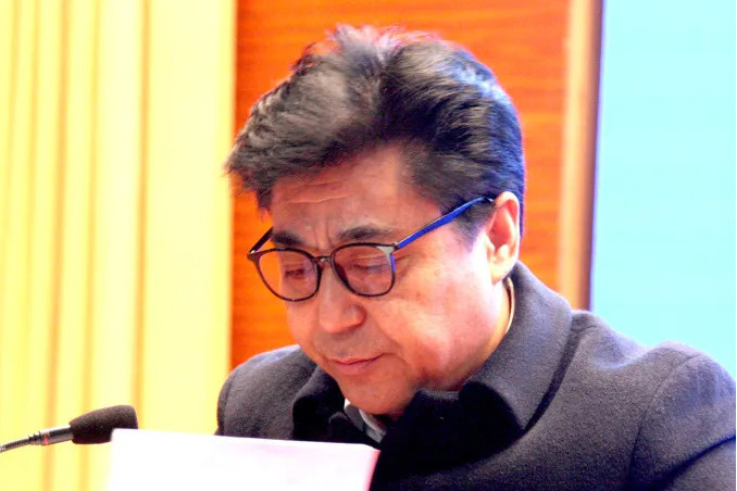 馮東平(江蘇省運河中學副校長) 馮東平(江蘇省運河中學副校長)