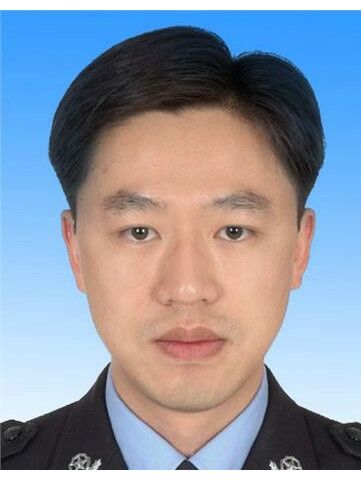 梁中傑(江門市人民政府駐北京聯絡處主任) 梁中傑(江門市人民政府駐北京聯絡處主任)