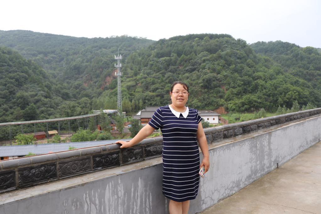 王麗芳(山西師範大學數學與計算機科學學院教授,碩士生導師) 王麗芳(山西師範大學數學與計算機科學學院教授,碩士生導師)