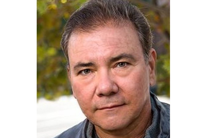 理察·彼得羅切利(Richard Petrocelli) 理察·彼得羅切利(Richard Petrocelli)