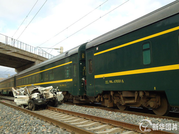 9.21青藏鐵路汽車與火車相撞事故