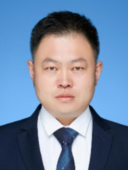 郝林(黑龍江省公安廳情報指揮中心副主任、掛職克東縣委常委、政府副縣長) 郝林(黑龍江省公安廳情報指揮中心副主任、掛職克東縣委常委、政府副縣長)