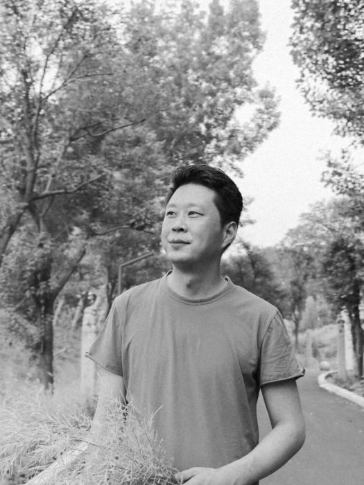 劉新鋒(河南省美術家協會會員) 劉新鋒(河南省美術家協會會員)