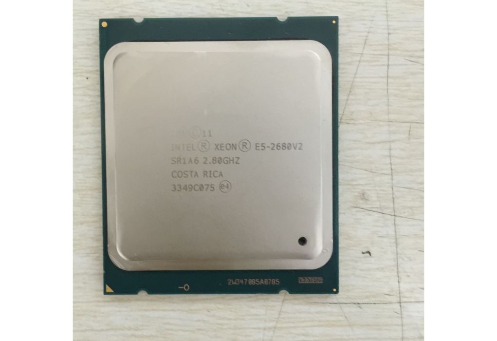 Intel Xeon E5-2450 Intel Xeon E5-2450