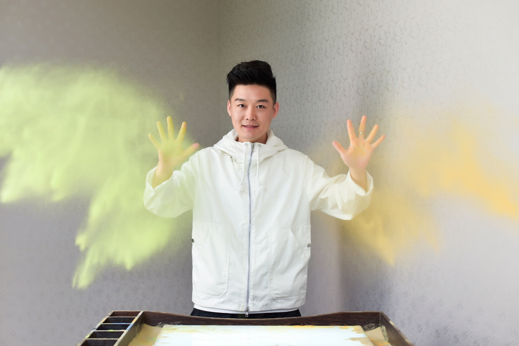 熊林(絲路青年沙畫國際大賽專業評審) 熊林(絲路青年沙畫國際大賽專業評審)