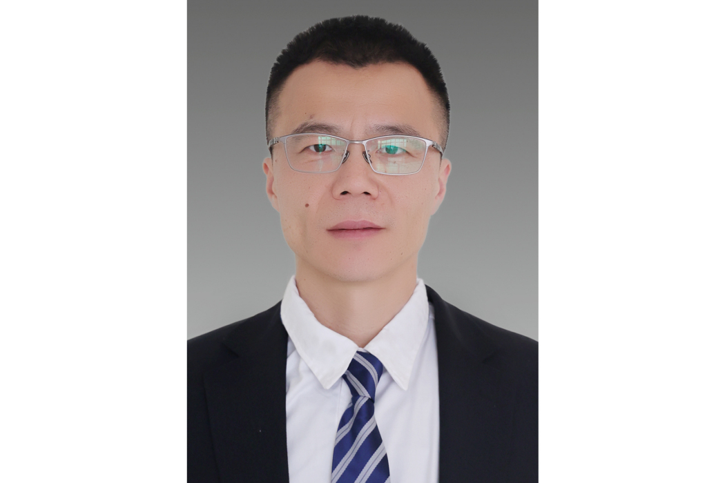 張延濤(冠縣實驗高級中學總校長) 張延濤(冠縣實驗高級中學總校長)