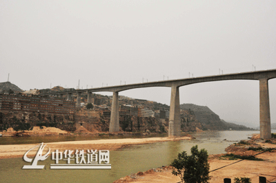 太中銀鐵路吳堡黃河大橋