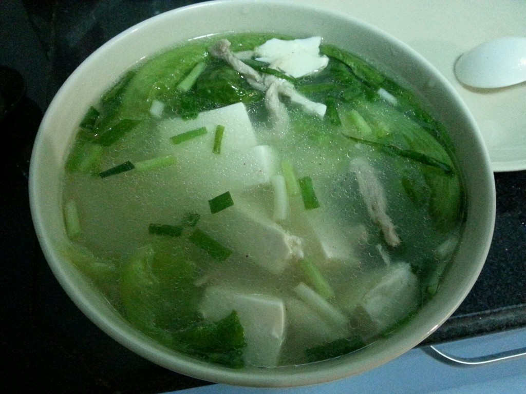 淡菜板豆腐生菜湯