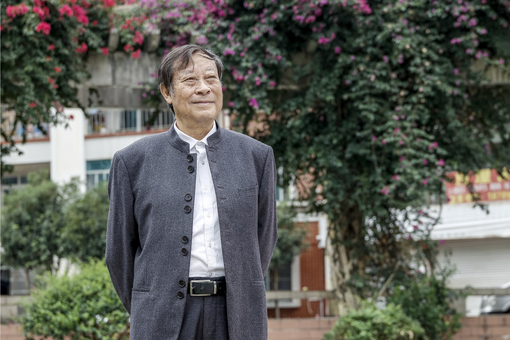 王長貴(黔西南筆山書畫院院長) 王長貴(黔西南筆山書畫院院長)