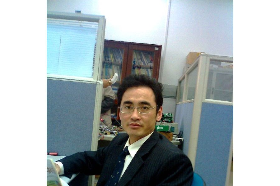 李鋒(東華大學計算機科學技術學院教授) 李鋒(東華大學計算機科學技術學院教授)