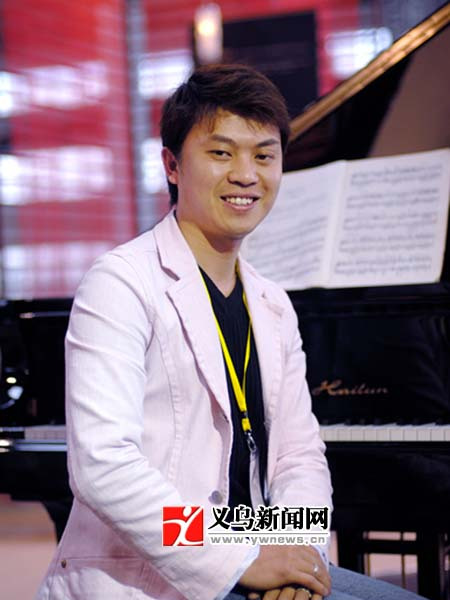李莜君 李莜君