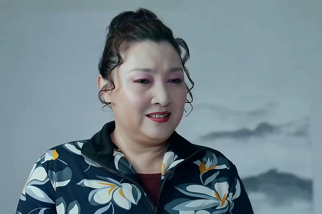 郝美麗(當代農村劇《月是故鄉明》中的角色) 郝美麗(當代農村劇《月是故鄉明》中的角色)