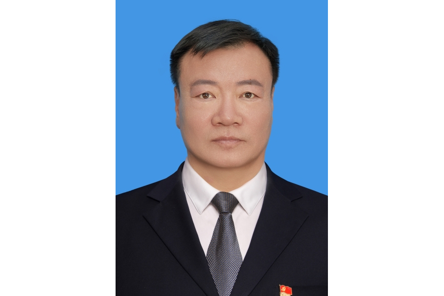 張志民(內蒙古科爾沁右翼前旗政府副處級幹部) 張志民(內蒙古科爾沁右翼前旗政府副處級幹部)