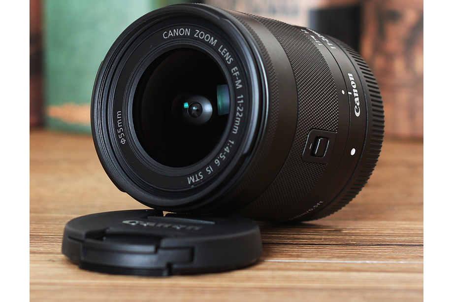 佳能EF-M 100-300mm f/5.6-8 IS STM 佳能EF-M 100-300mm f/5.6-8 IS STM