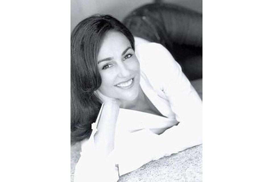 Angela Bennett Angela Bennett