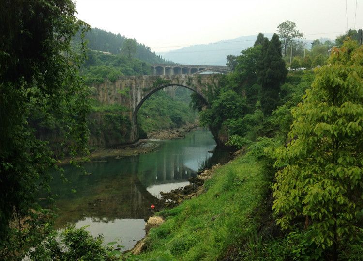 油溪橋村 油溪橋村