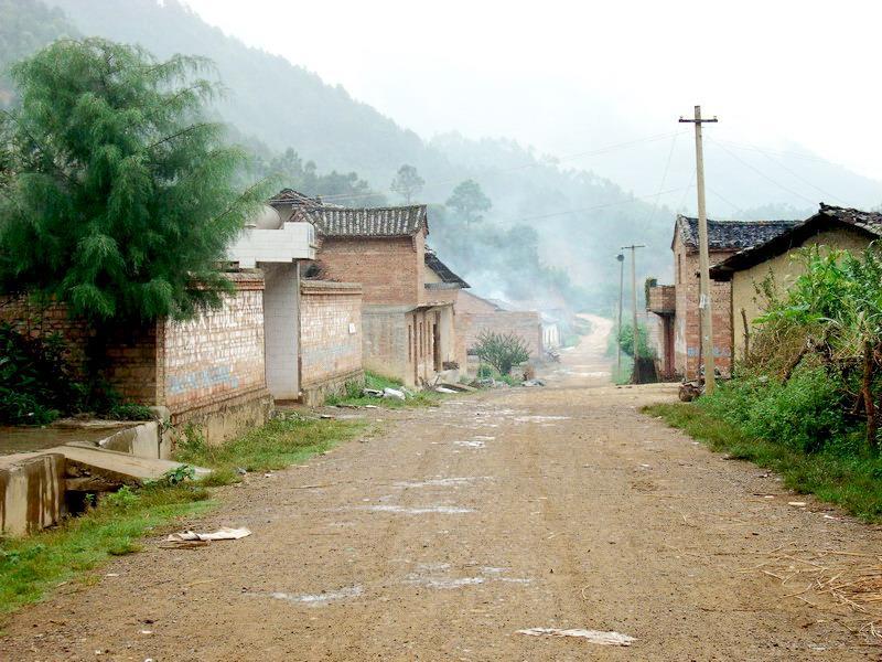 戈竜村 戈竜村