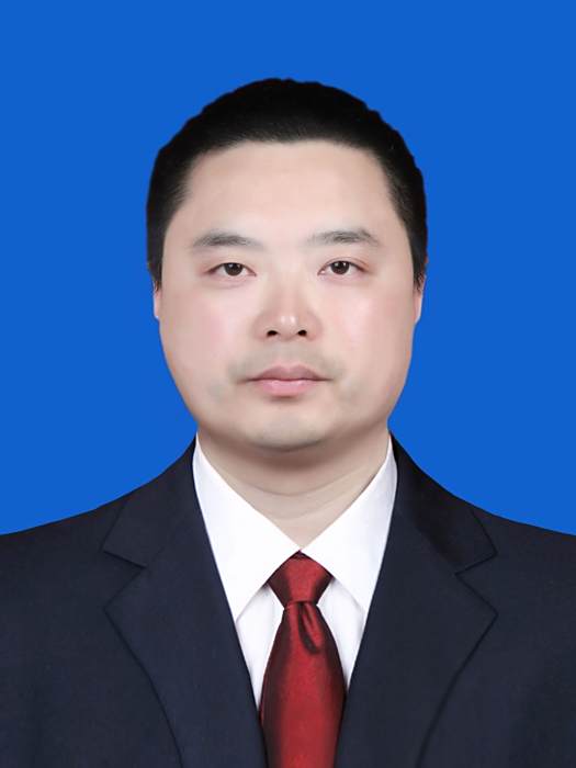 楊敏(重慶市萬州區九池街道黨工委委員、武裝部長、辦事處副主任)