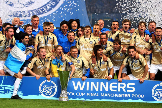 幫助澤尼特奪得2007-08賽季歐聯杯冠軍