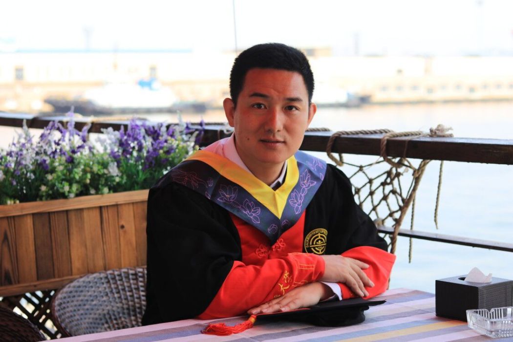 李嘉祥(東北大學資源與土木工程學院講師) 李嘉祥(東北大學資源與土木工程學院講師)