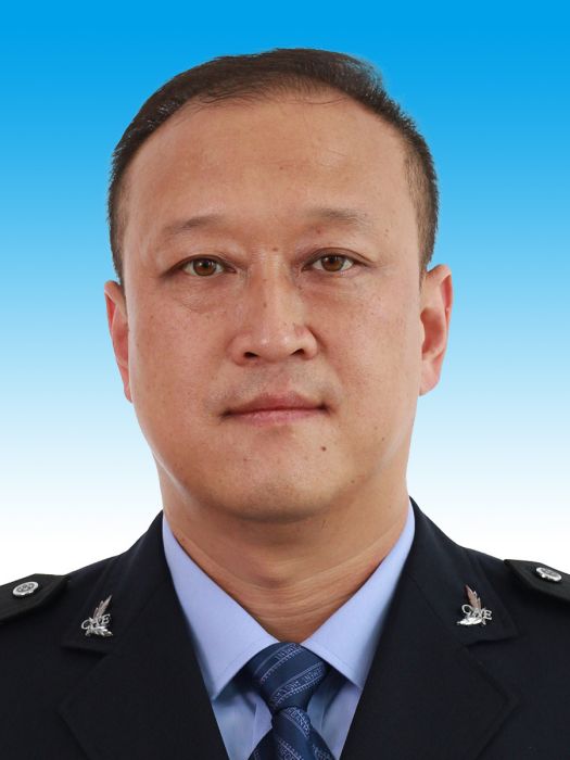 徐寧(山東省煙臺高新技術產業開發區綜合行政執法局黨組成員、副局長) 徐寧(山東省煙臺高新技術產業開發區綜合行政執法局黨組成員、副局長)