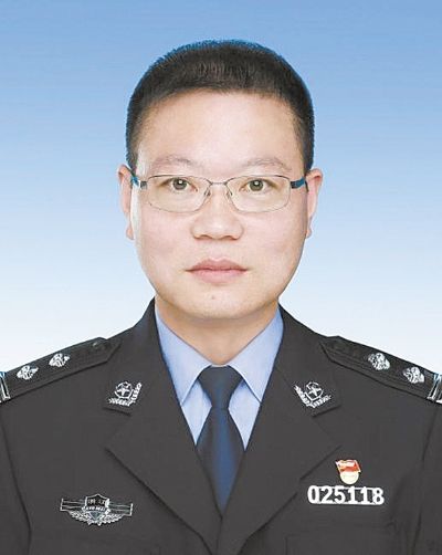 宋海波(慈谿市鎮街道黨工委委員) 宋海波(慈谿市鎮街道黨工委委員)