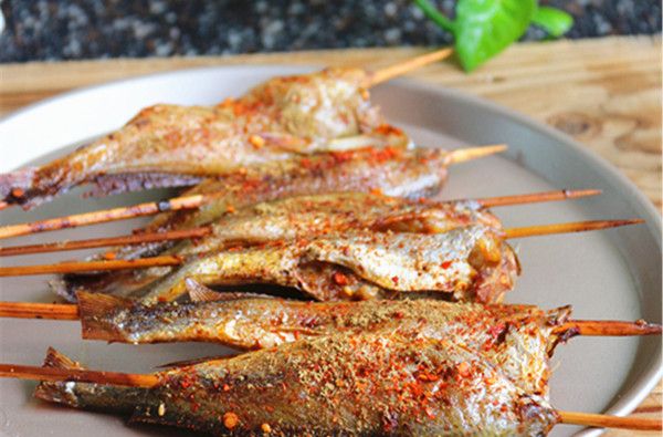 孜然魚串 孜然魚串