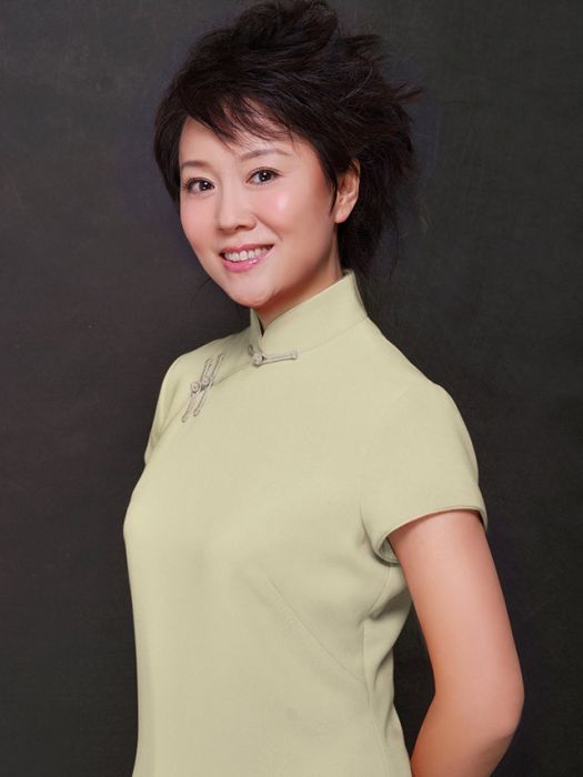 趙洪濤(央視主持人) 趙洪濤(央視主持人)