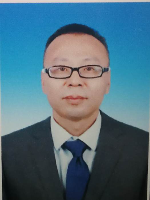 李永海(扎魯特旗區域經濟合作與金融服務局原局長) 李永海(扎魯特旗區域經濟合作與金融服務局原局長)