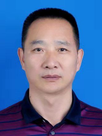 王榮華(衡陽市城市管理和綜合執法局原黨組成員、副局長) 王榮華(衡陽市城市管理和綜合執法局原黨組成員、副局長)
